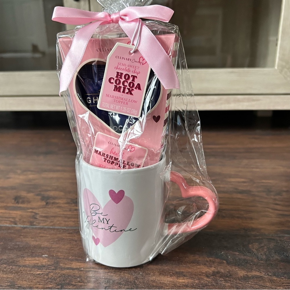 Valentine's Heart Mug with Ghirardelli Hot Cocoa Mix